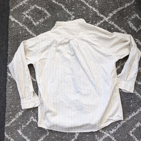 Oversized Button down shirt sz:M - Picture 2 of 4